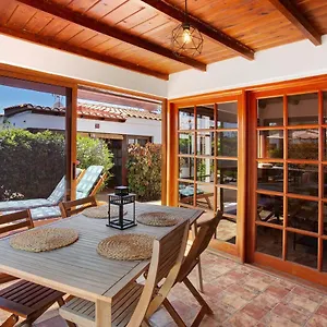 bungalow-en-el-campo-de-golf.in-canary-islands.com/
